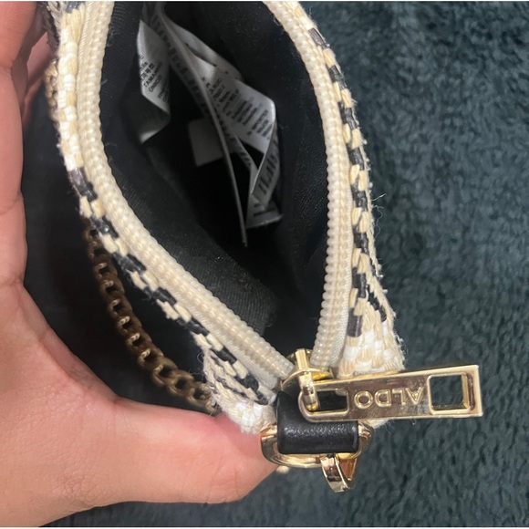 Aldo mini Pouch - Picture 2 of 4